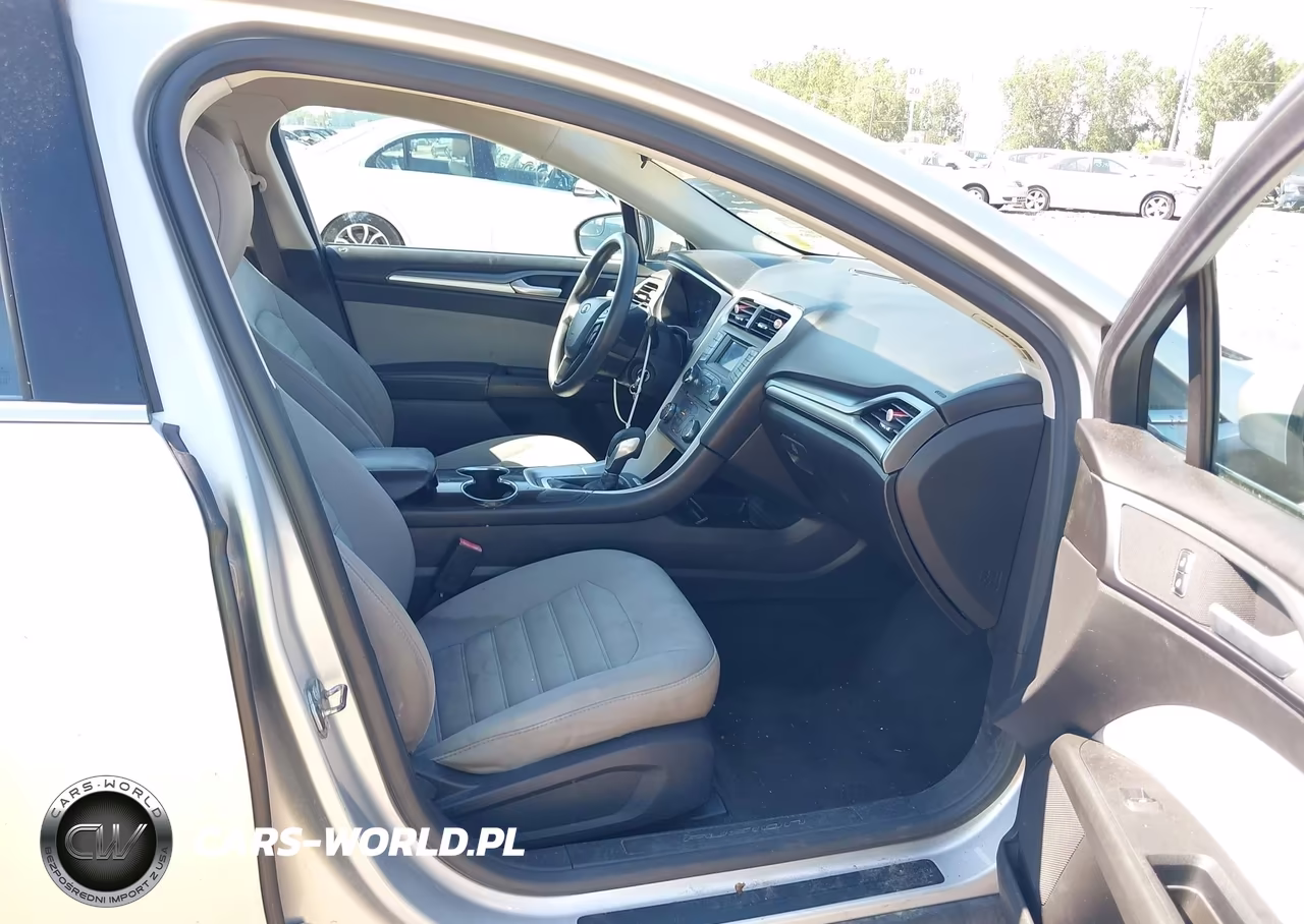 2015 Ford Fusion S VIN:3FA6P0G7XFR289119 - 5