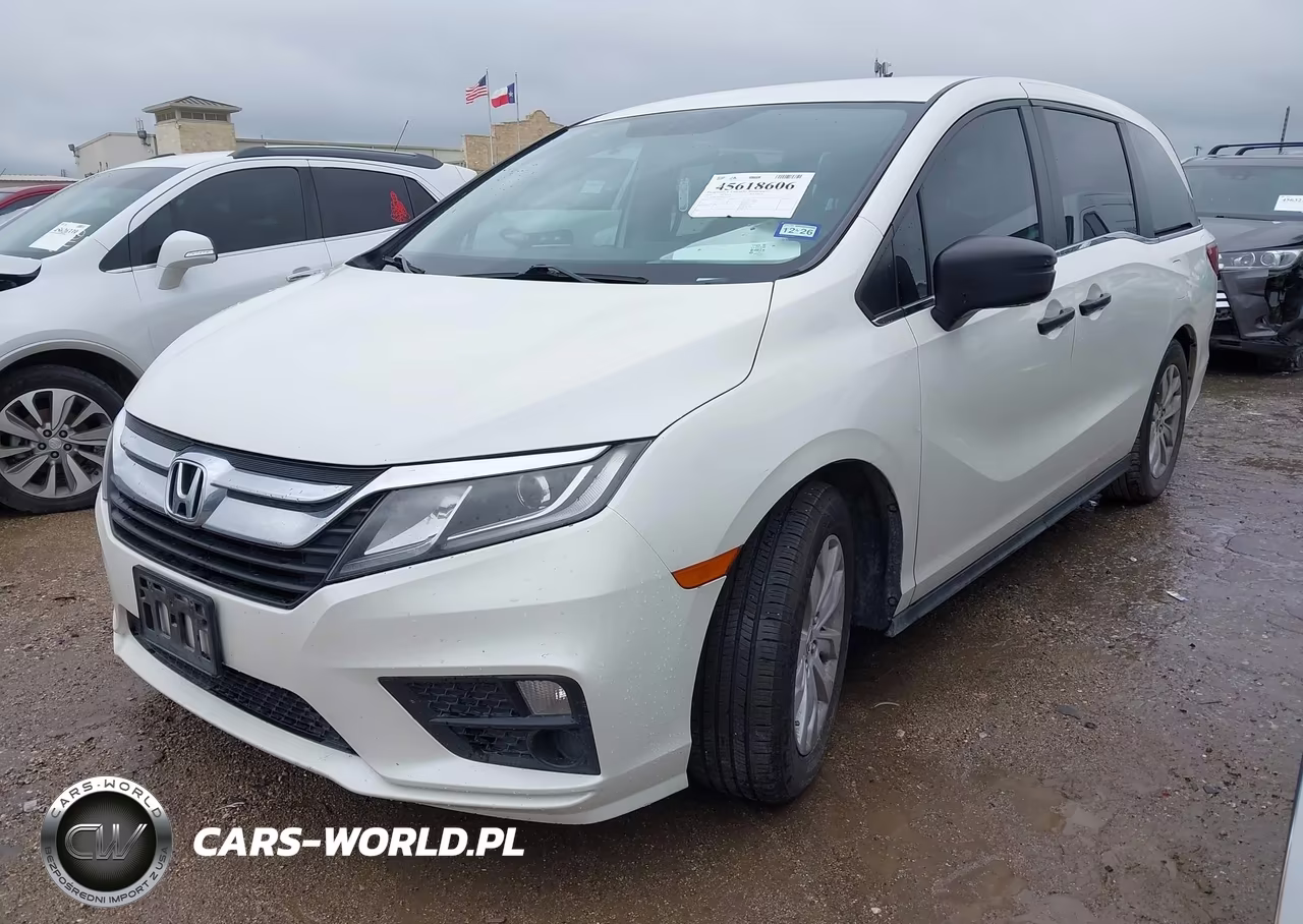 2018 Honda Odyssey Lx VIN:5FNRL6H24JB065704 - 2