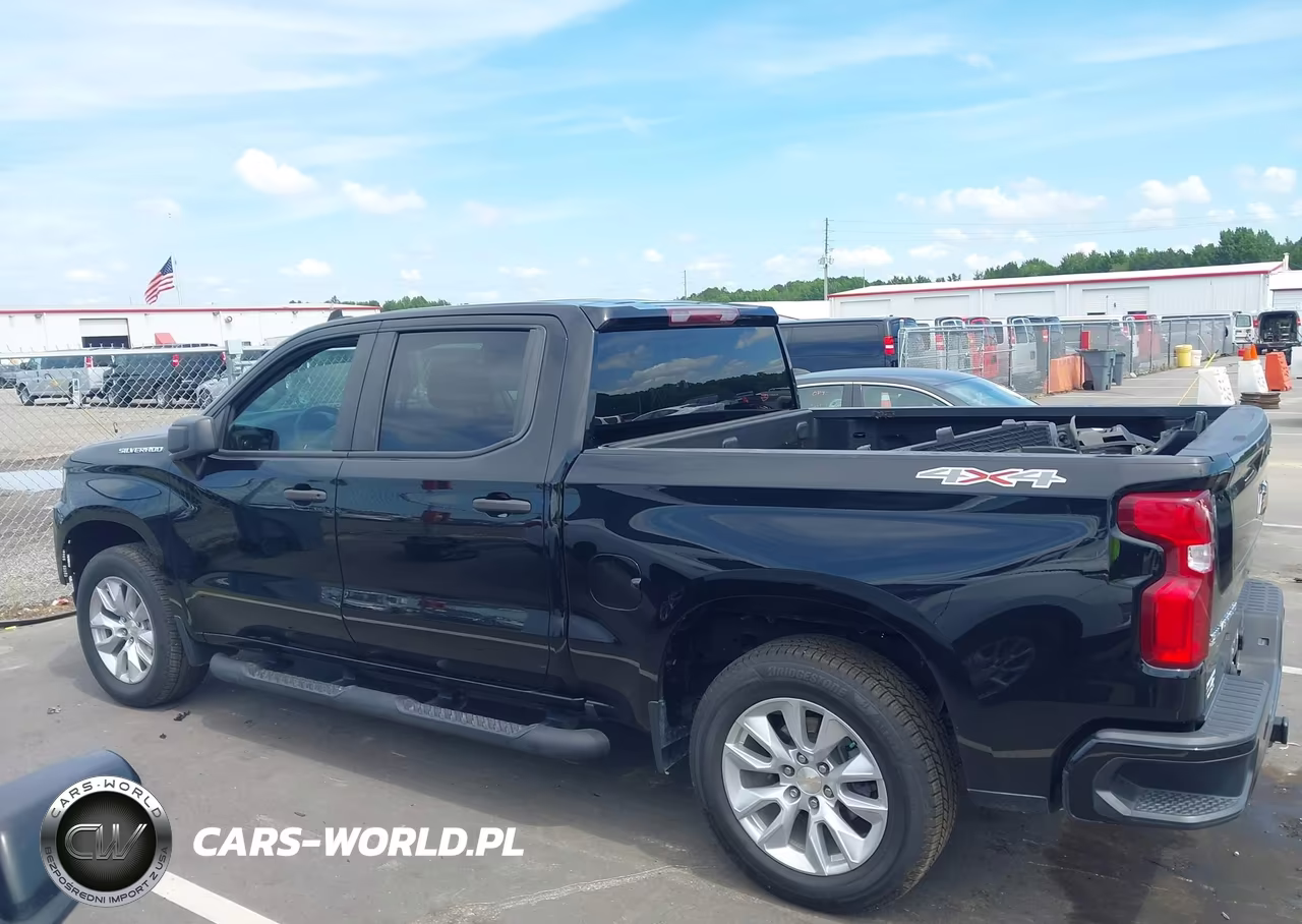 2021 Chevrolet Silverado 1500 4Wd Short Bed Custom VIN:3GCPYBEK8MG291328 - 14