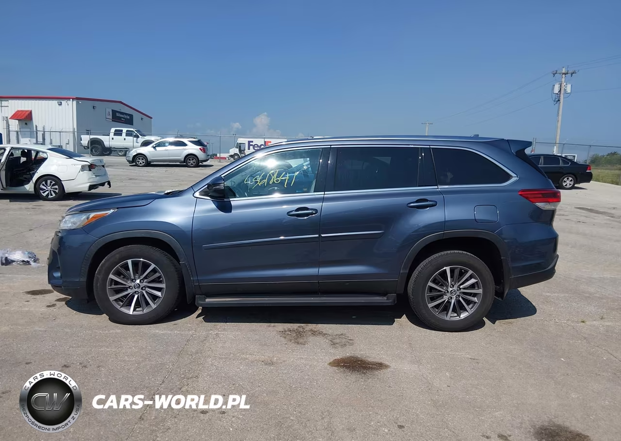 2019 Toyota Highlander Xle VIN:5TDJZRFH5KS976724 - 14