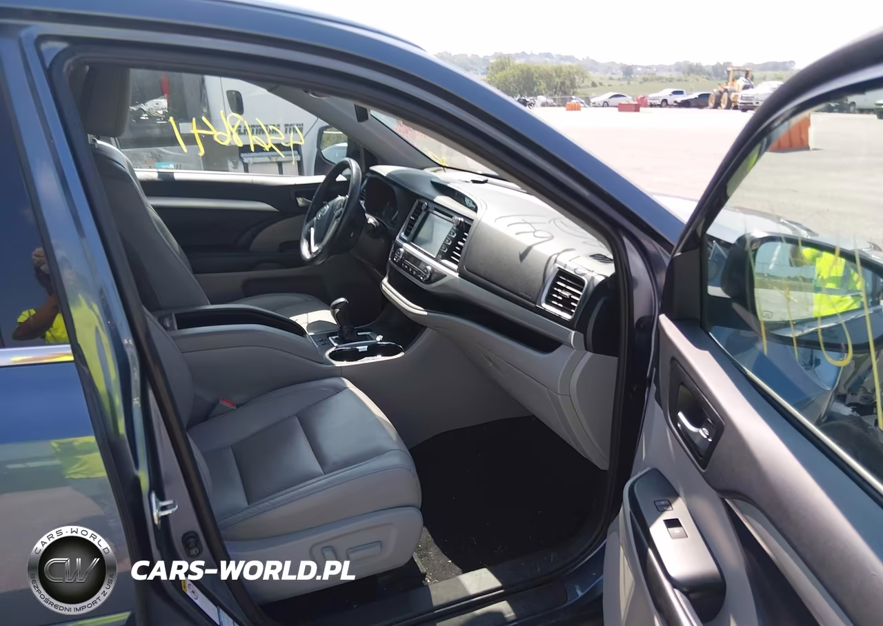 2019 Toyota Highlander Xle VIN:5TDJZRFH5KS976724 - 5