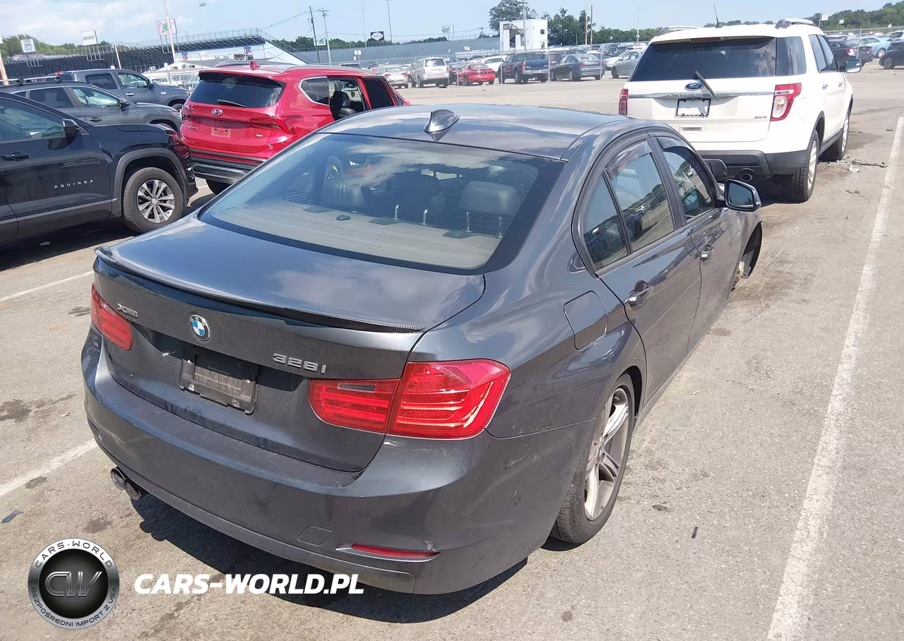 2014 BMW 328I xDrive VIN:WBA3B3G57ENR81638 - 4