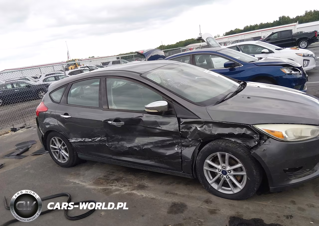 2015 Ford Focus Se VIN:1FADP3K2XFL224063 - 13