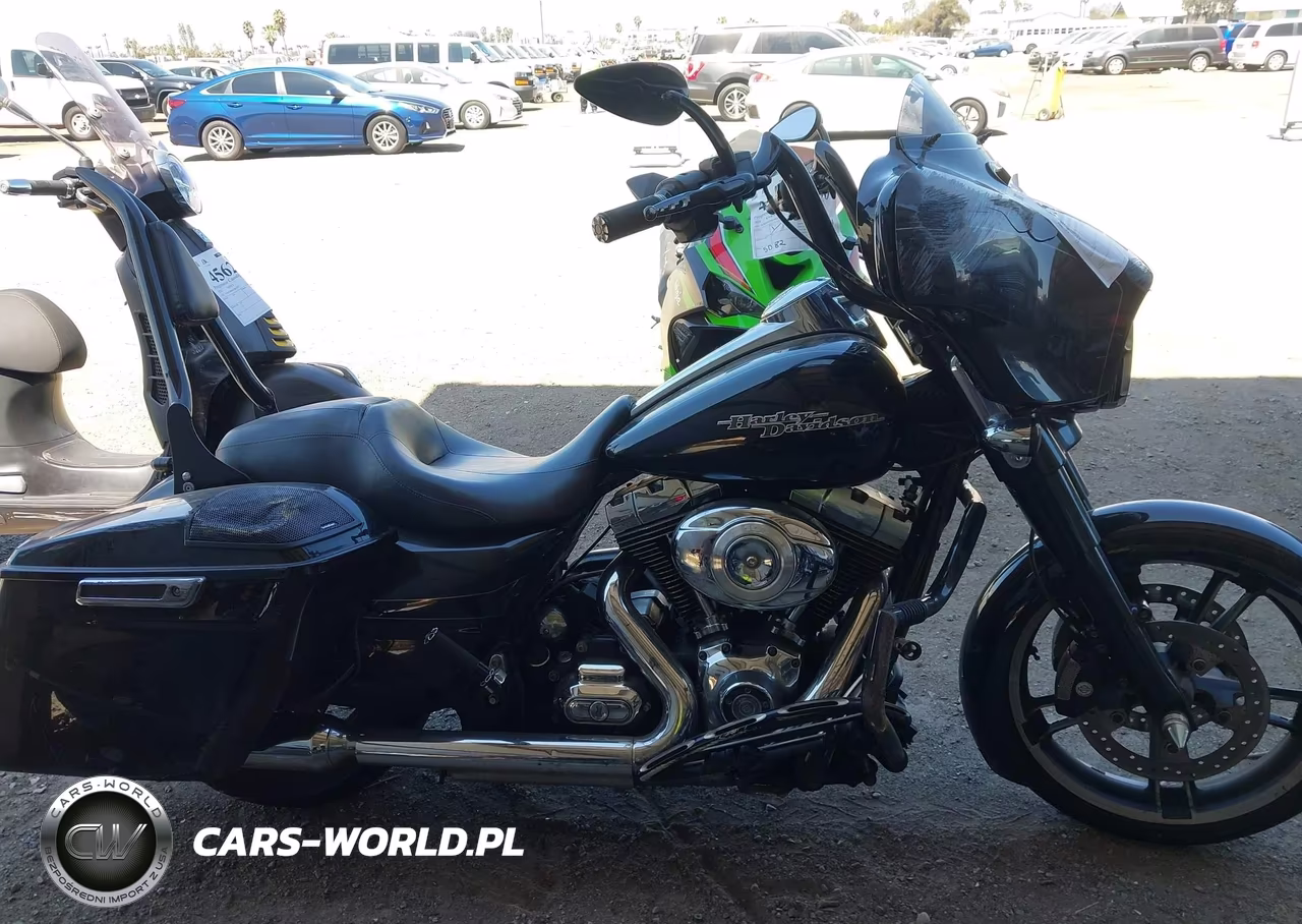 2014 Harley-Davidson Flhxs Street Glide Special VIN:1HD1KRM11EB679082 - 12