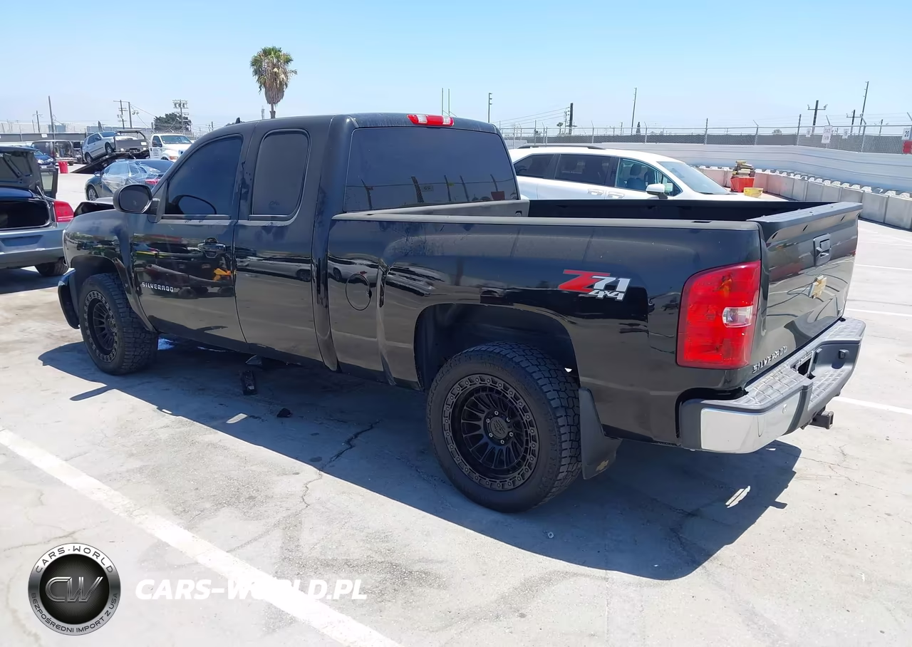 2013 Chevrolet Silverado 1500 Ltz VIN:1GCRKTE72DZ298237 - 3