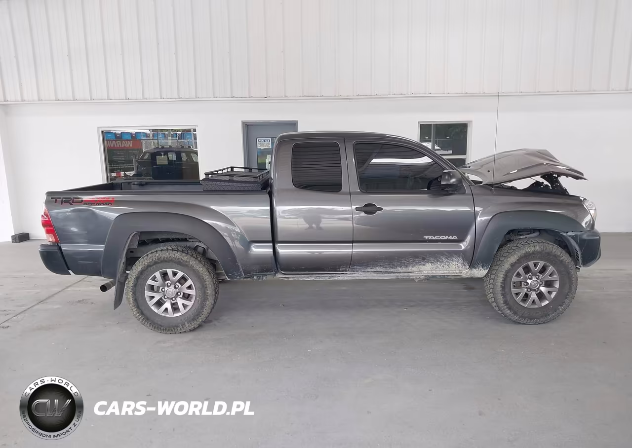 2015 Toyota Tacoma VIN:5TFUX4EN7FX036888 - 13