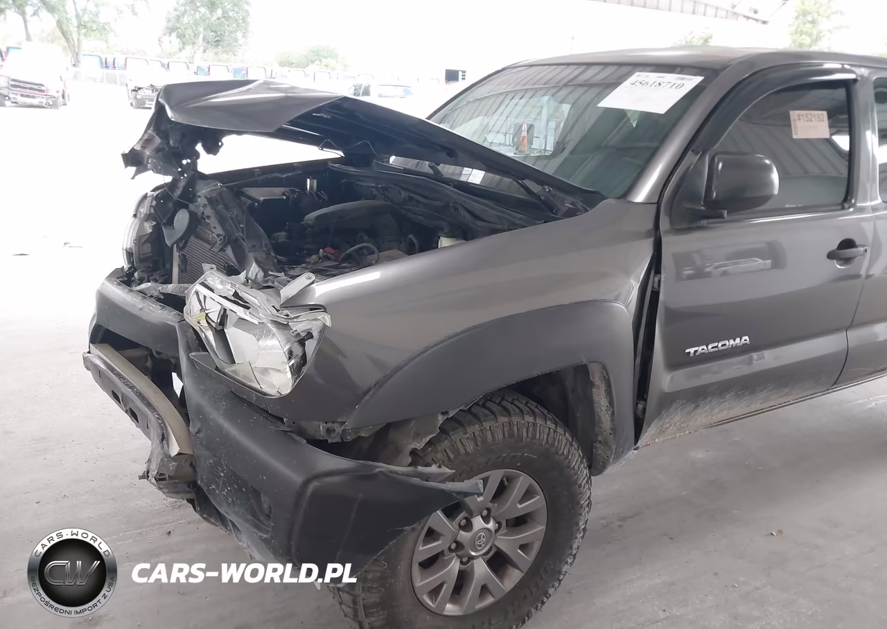 2015 Toyota Tacoma VIN:5TFUX4EN7FX036888 - 6