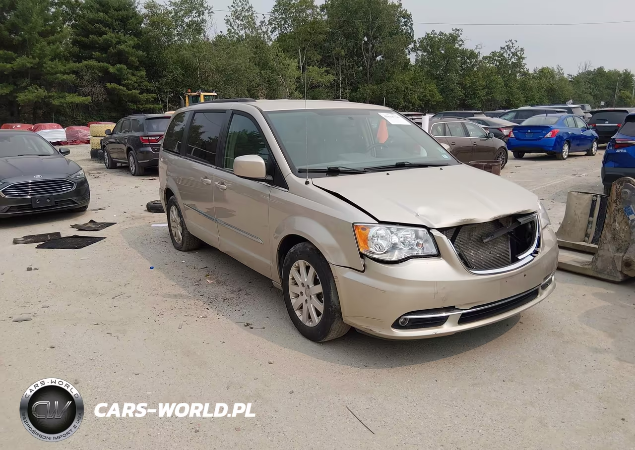 2015 Chrysler Town & Country Touring