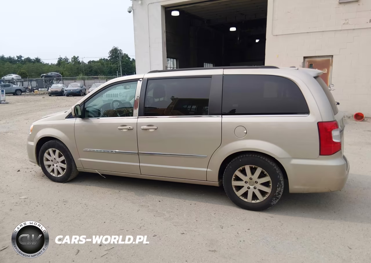 2015 Chrysler Town & Country Touring VIN:2C4RC1BG8FR717954 - 15