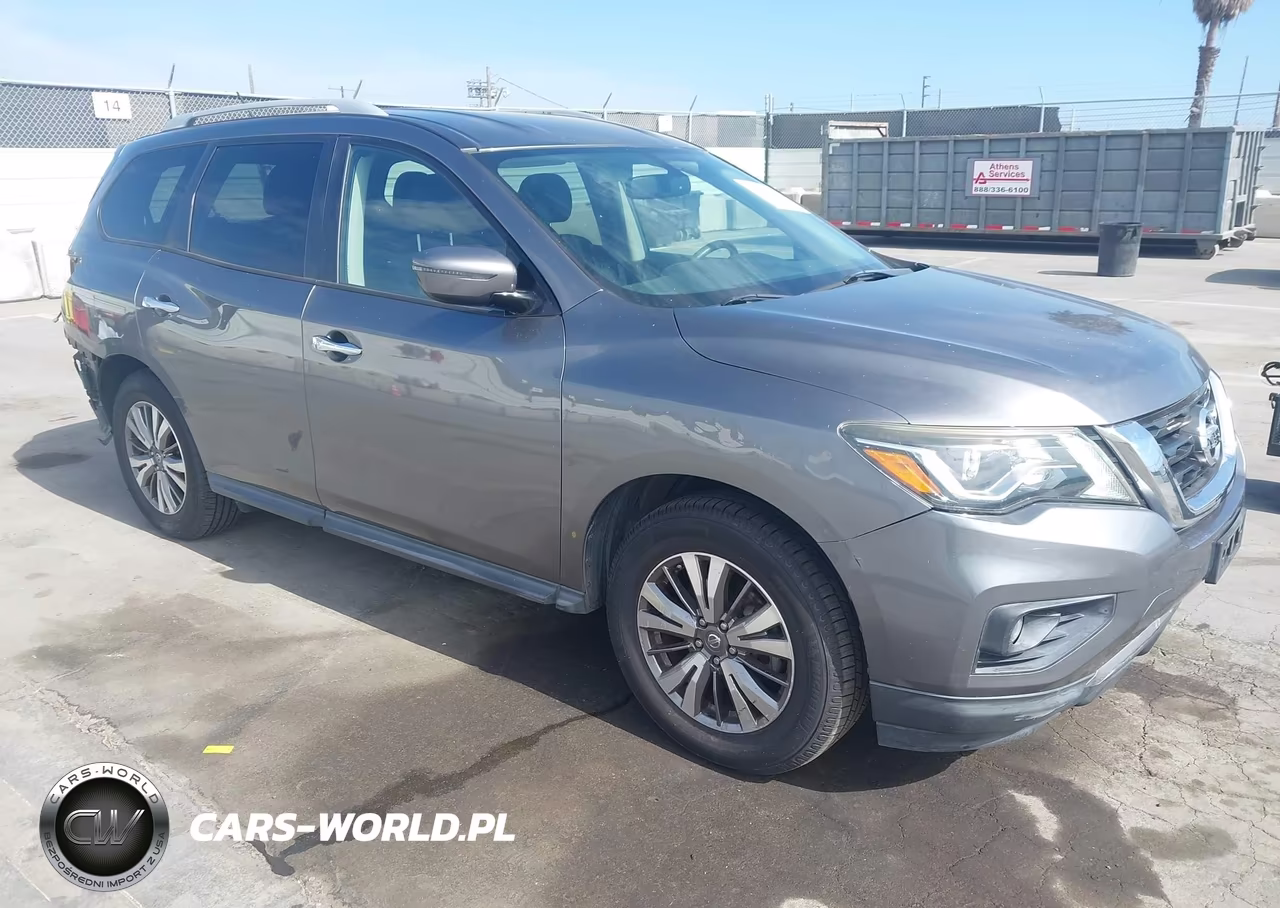 2018 Nissan Pathfinder Sv