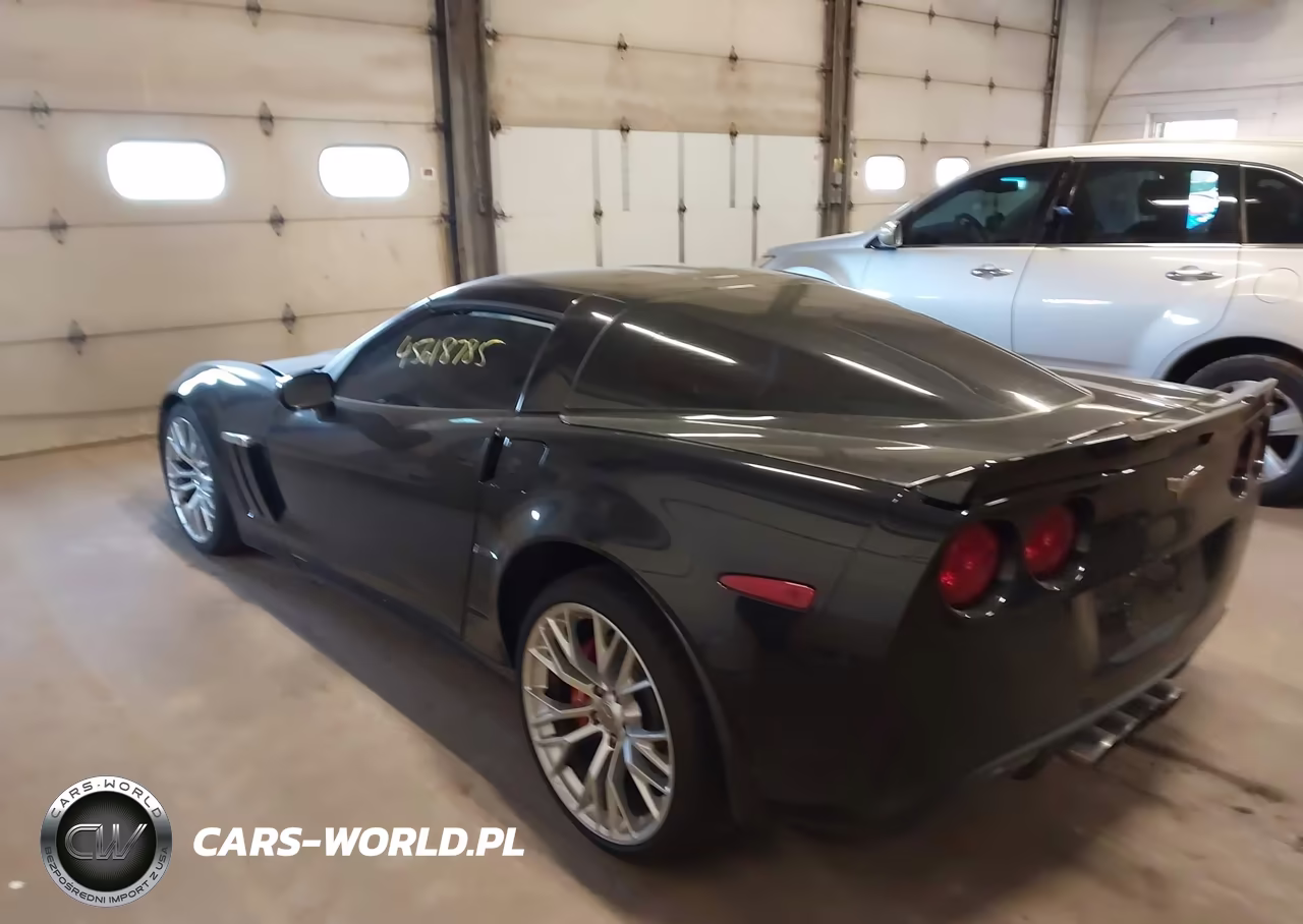 2011 Chevrolet Corvette Grand Sport VIN:1G1YW2DW9B5106862 - 3