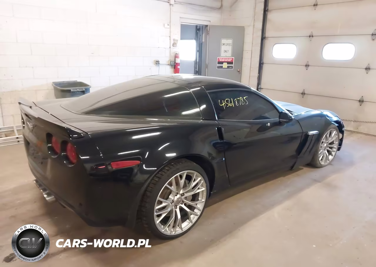 2011 Chevrolet Corvette Grand Sport VIN:1G1YW2DW9B5106862 - 4