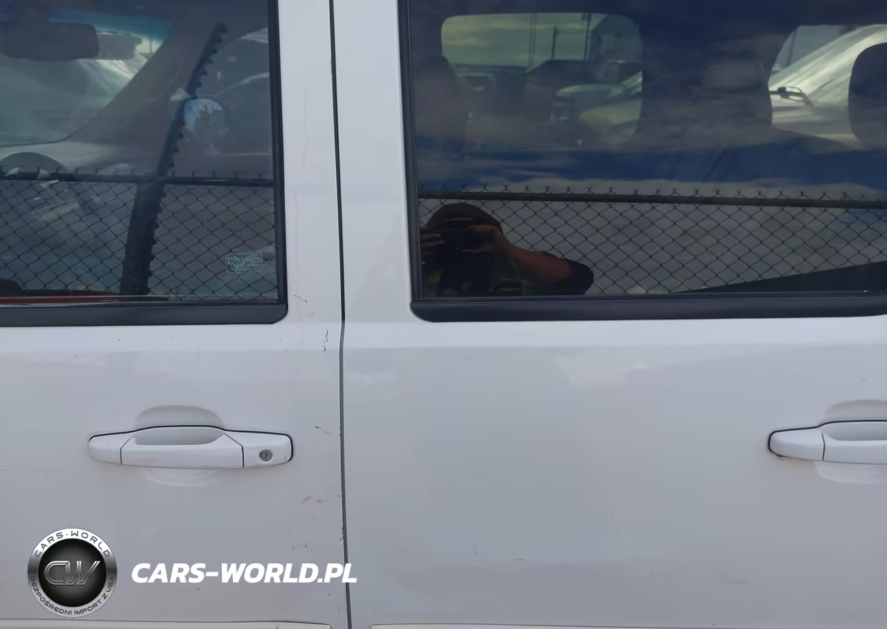2014 Chevrolet Suburban Lt VIN:1GNSCJE04ER231413 - 14