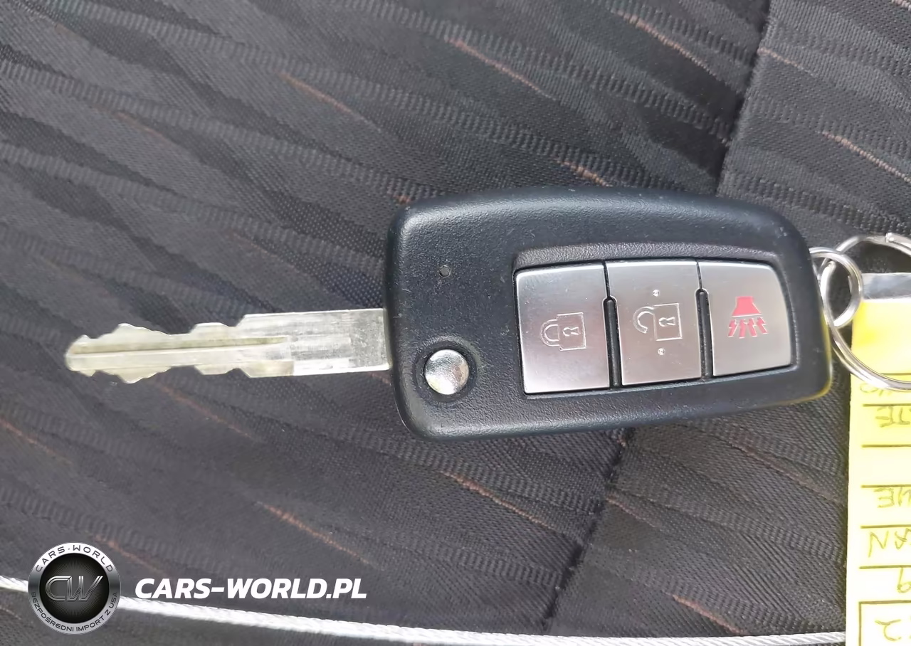 2019 Nissan Rogue S VIN:5N1AT2MVXKC818040 - 11