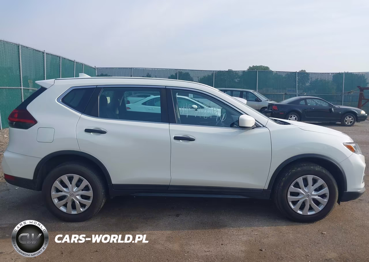 2019 Nissan Rogue S VIN:5N1AT2MVXKC818040 - 13