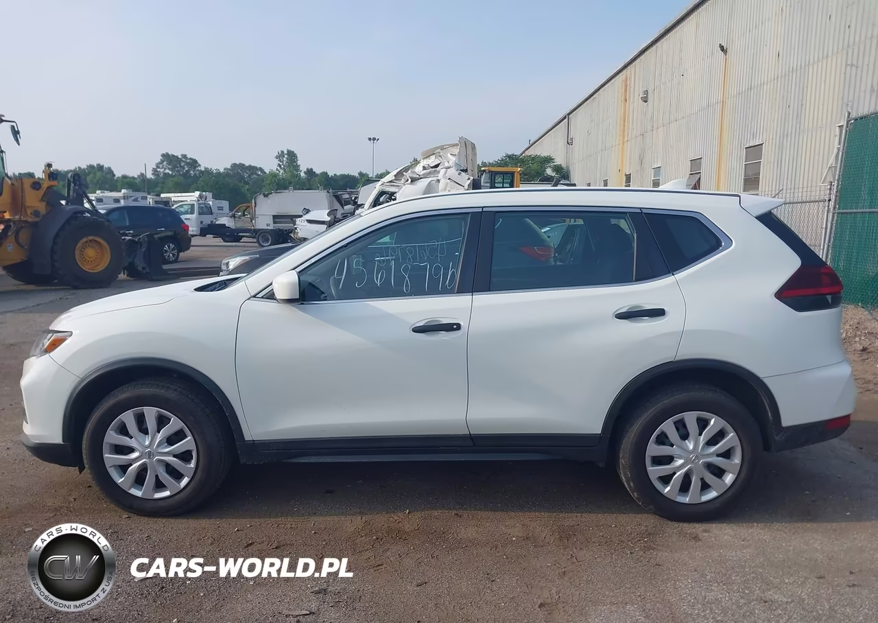 2019 Nissan Rogue S VIN:5N1AT2MVXKC818040 - 14