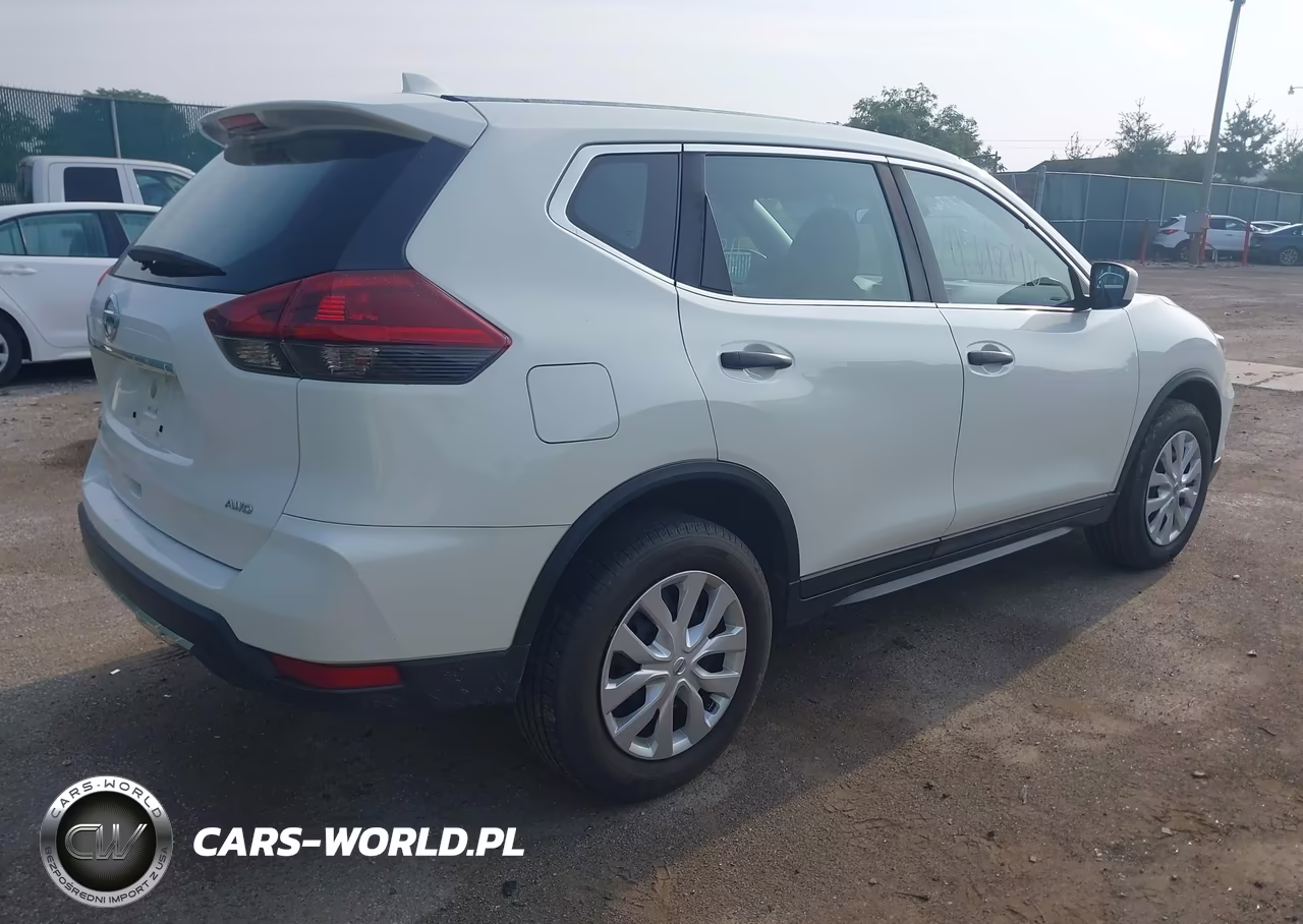 2019 Nissan Rogue S VIN:5N1AT2MVXKC818040 - 4