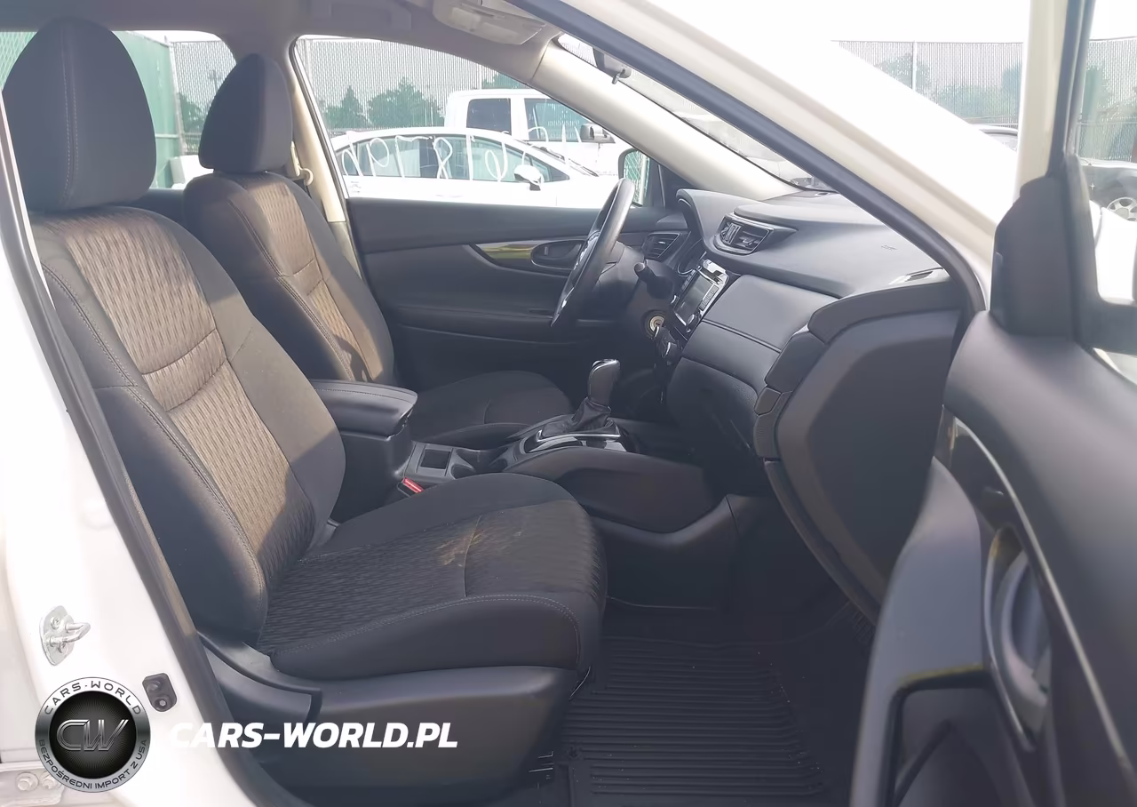 2019 Nissan Rogue S VIN:5N1AT2MVXKC818040 - 5