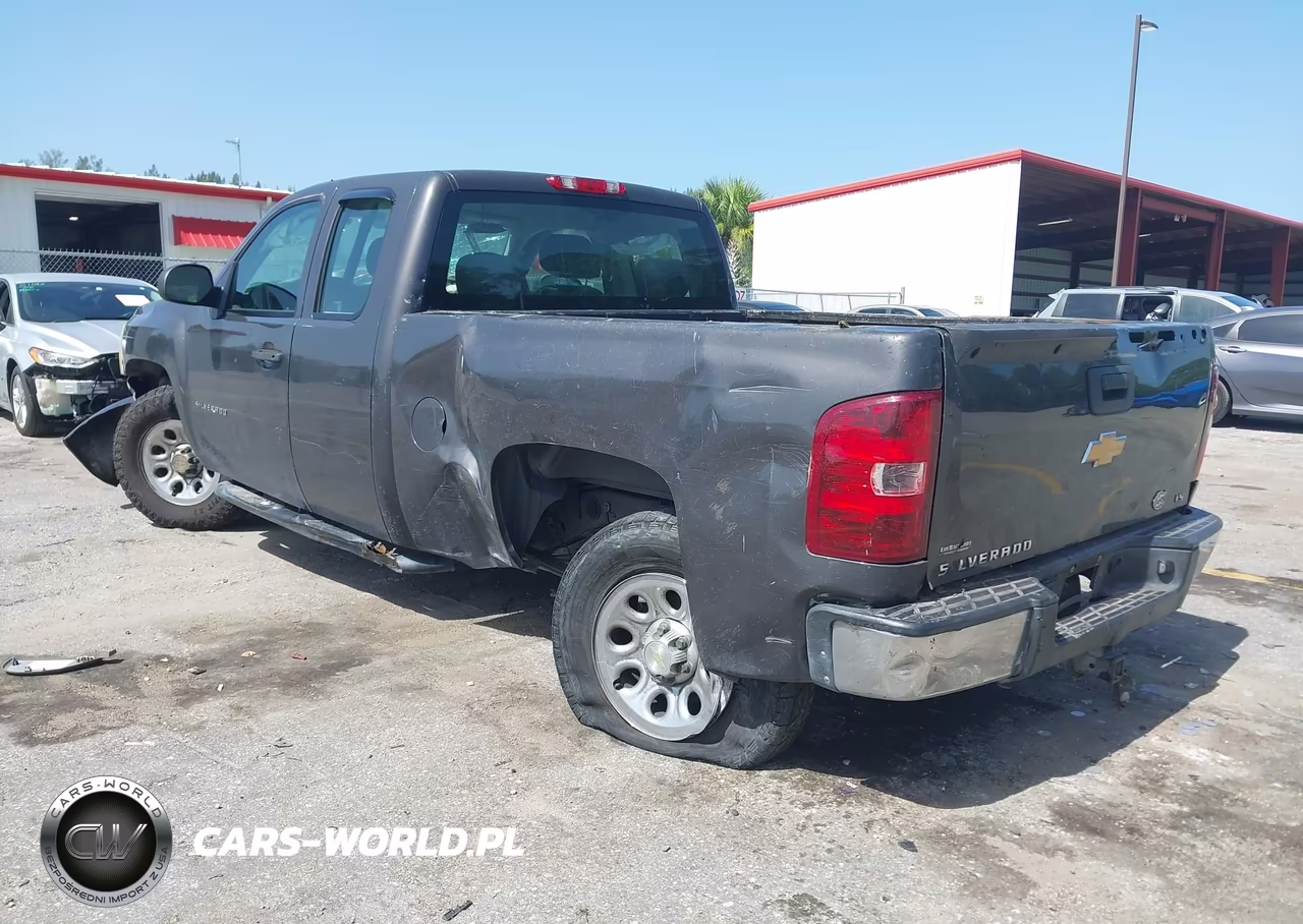 2011 Chevrolet Silverado 1500 Work Truck VIN:1GCRCPEX1BZ211557 - 3