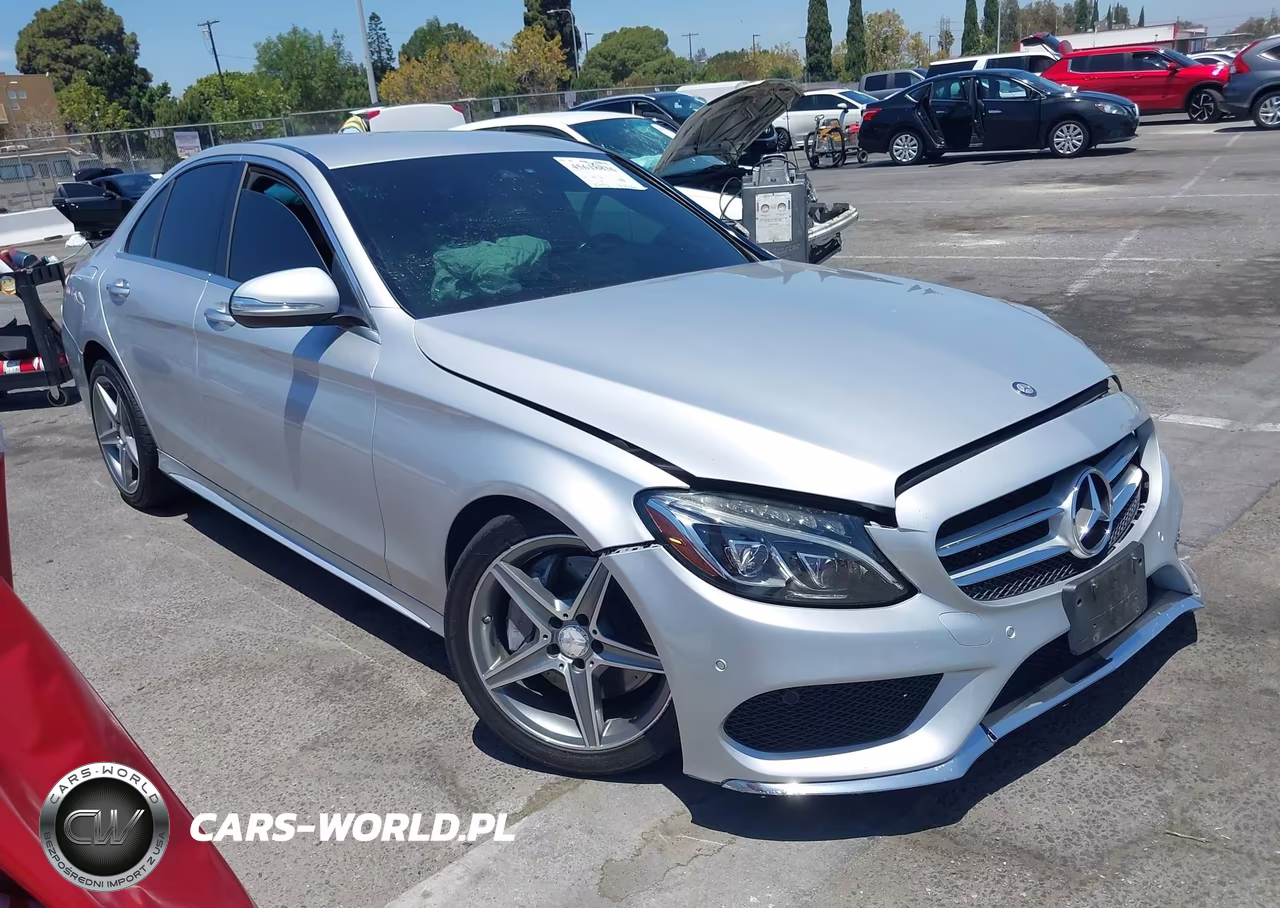 2015 Mercedes-Benz C 400 4Matic – zdjęcie 1 z 15