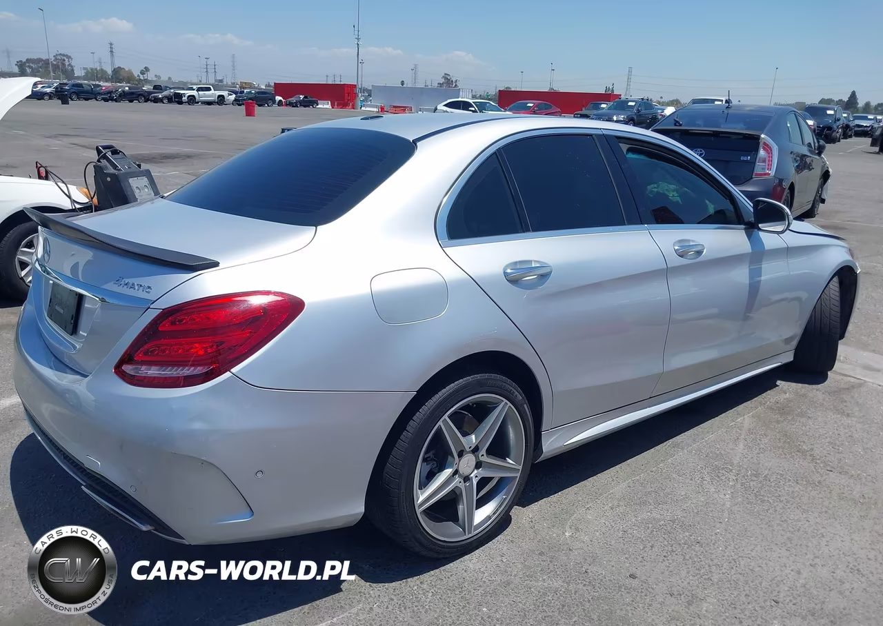 2015 Mercedes-Benz C 400 4Matic VIN:55SWF6GB4FU040187 - 4