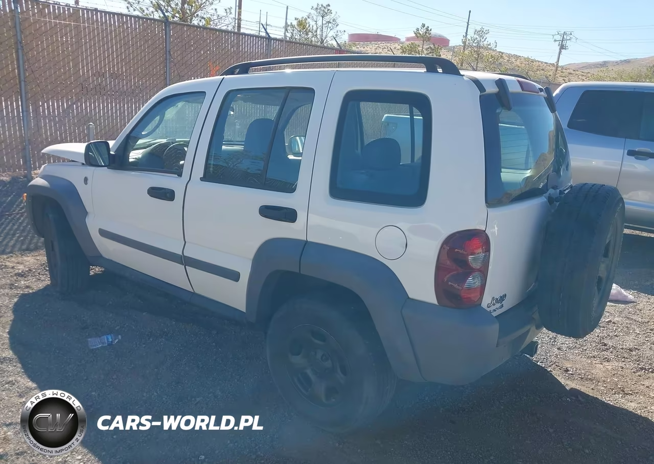 2005 Jeep Liberty Sport VIN:1J4GL48K55W502049 - 3