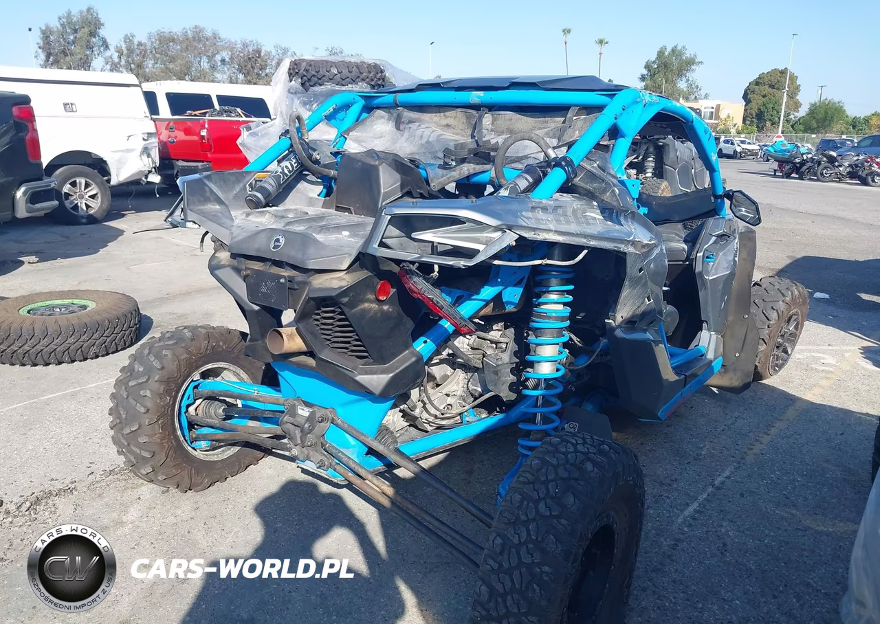 2018 Can-Am Maverick X3 X Rc Turbo R VIN:3JBVVAW47JK000095 - 4