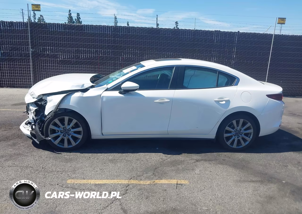 2022 Mazda Mazda3 Preferred VIN:3MZBPACL1NM315990 - 14