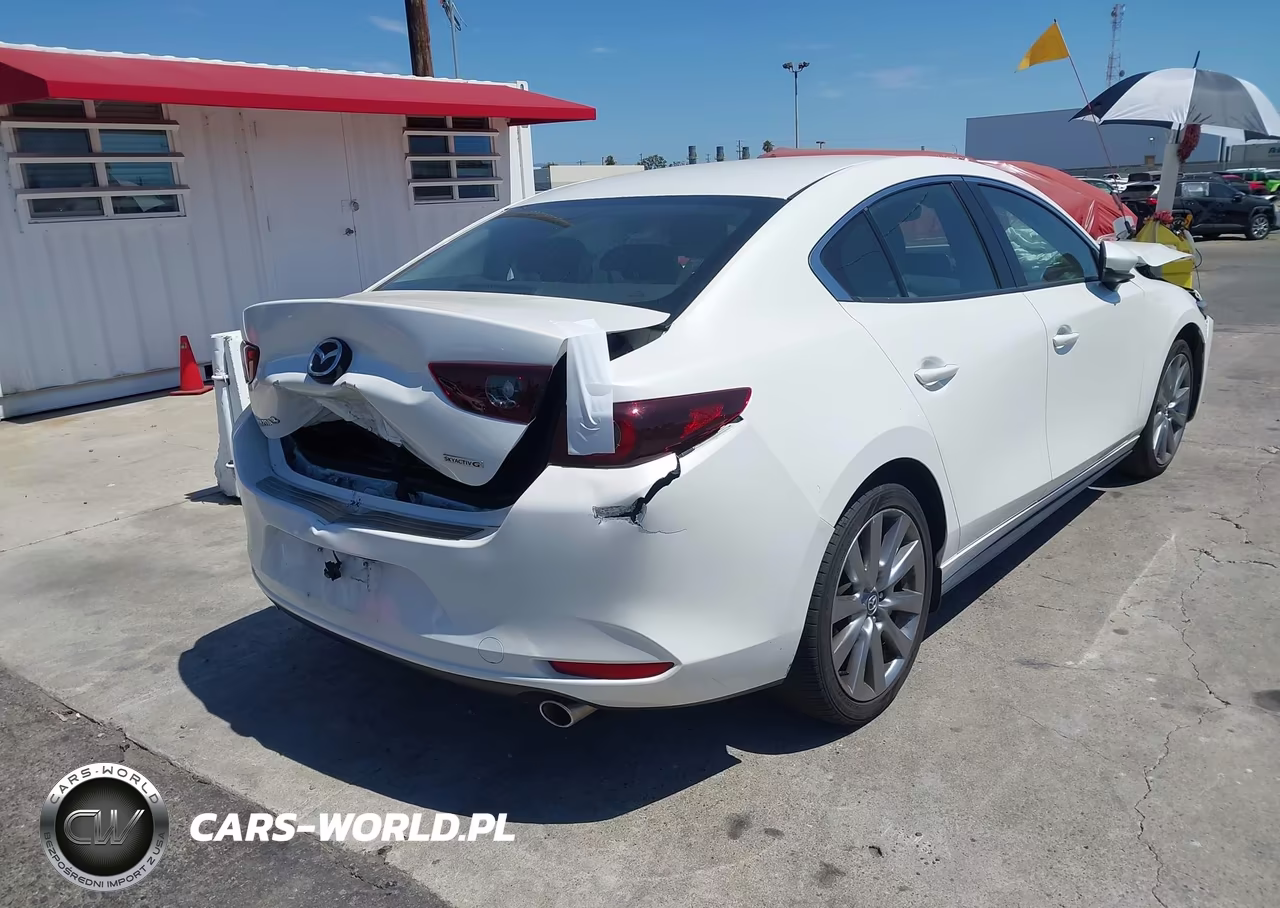 2022 Mazda Mazda3 Preferred VIN:3MZBPACL1NM315990 - 4