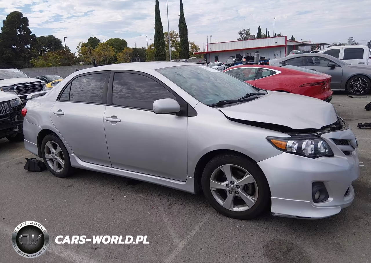2013 Toyota Corolla S VIN:5YFBU4EE4DP123577 - 13
