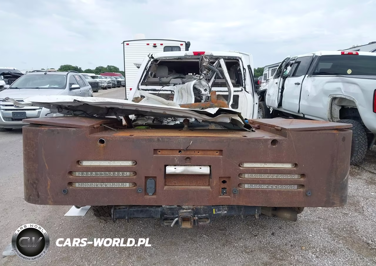 2018 Ford F-350 Xlt VIN:1FT8W3DT8JEC24046 - 14
