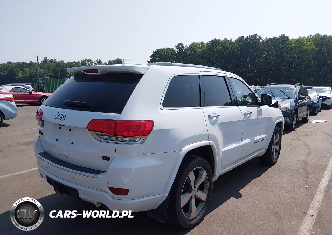 2015 Jeep Grand Cherokee Overland VIN:1C4RJECG2FC883262 - 4