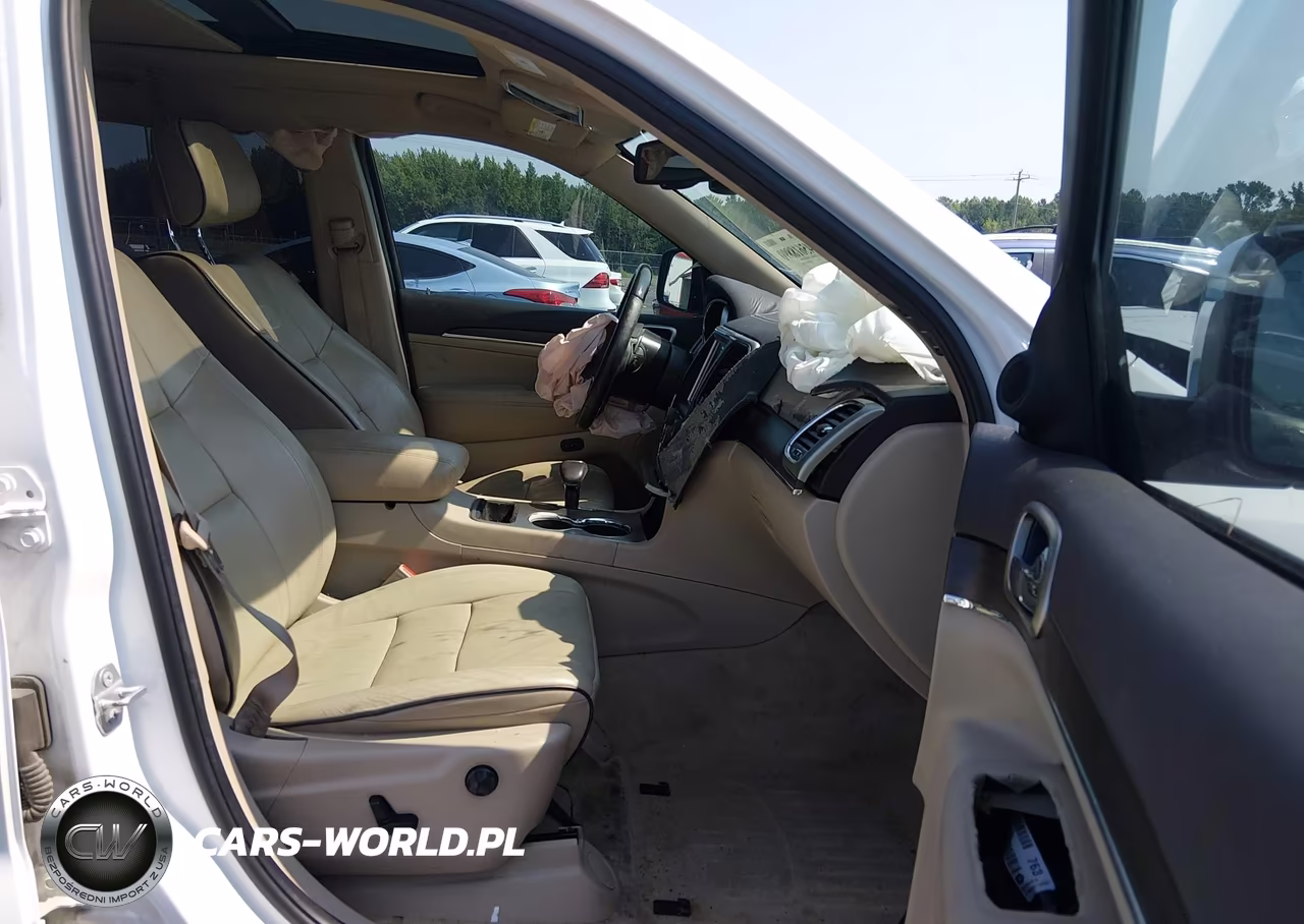 2015 Jeep Grand Cherokee Overland VIN:1C4RJECG2FC883262 - 5