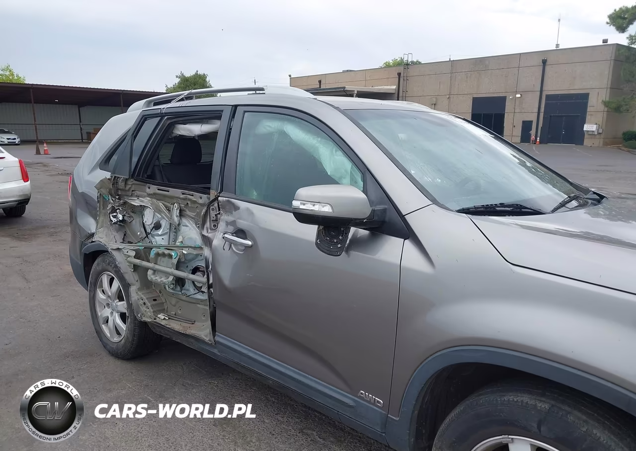 2012 Kia Sorento Lx V6 VIN:5XYKTDA22CG245856 - 6