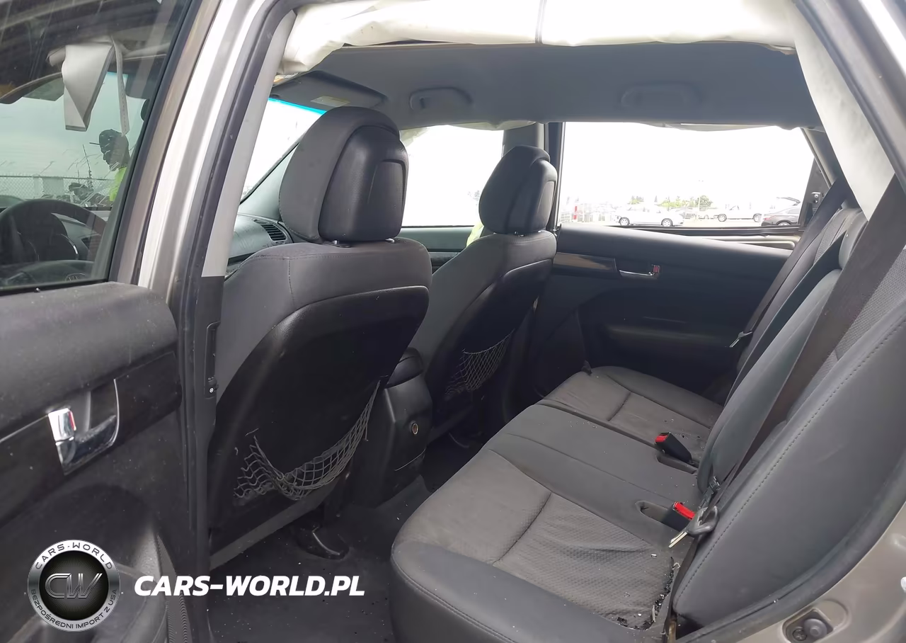 2012 Kia Sorento Lx V6 VIN:5XYKTDA22CG245856 - 8