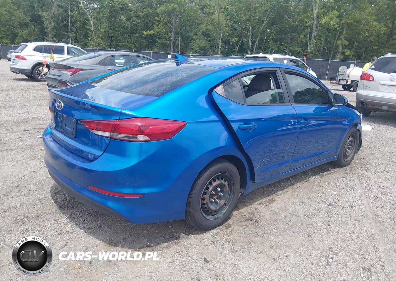 2017 Hyundai Elantra Se VIN:5NPD74LF4HH210927 - 4