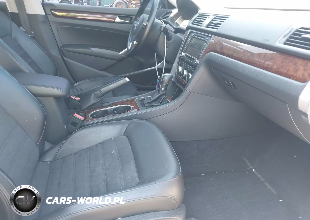 2013 Volkswagen Passat 2.0L Tdi Sel Premium VIN:1VWCN7A30DC138445 - 5