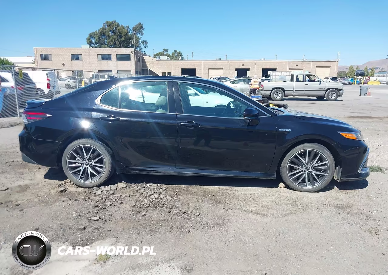2021 Toyota Camry Xle Hybrid VIN:4T1F31AK9MU021723 - 13