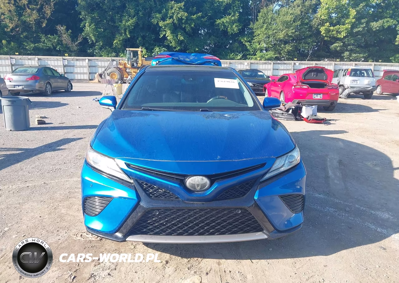 2018 Toyota Camry Xse VIN:4T1B61HK0JU113648 - 12