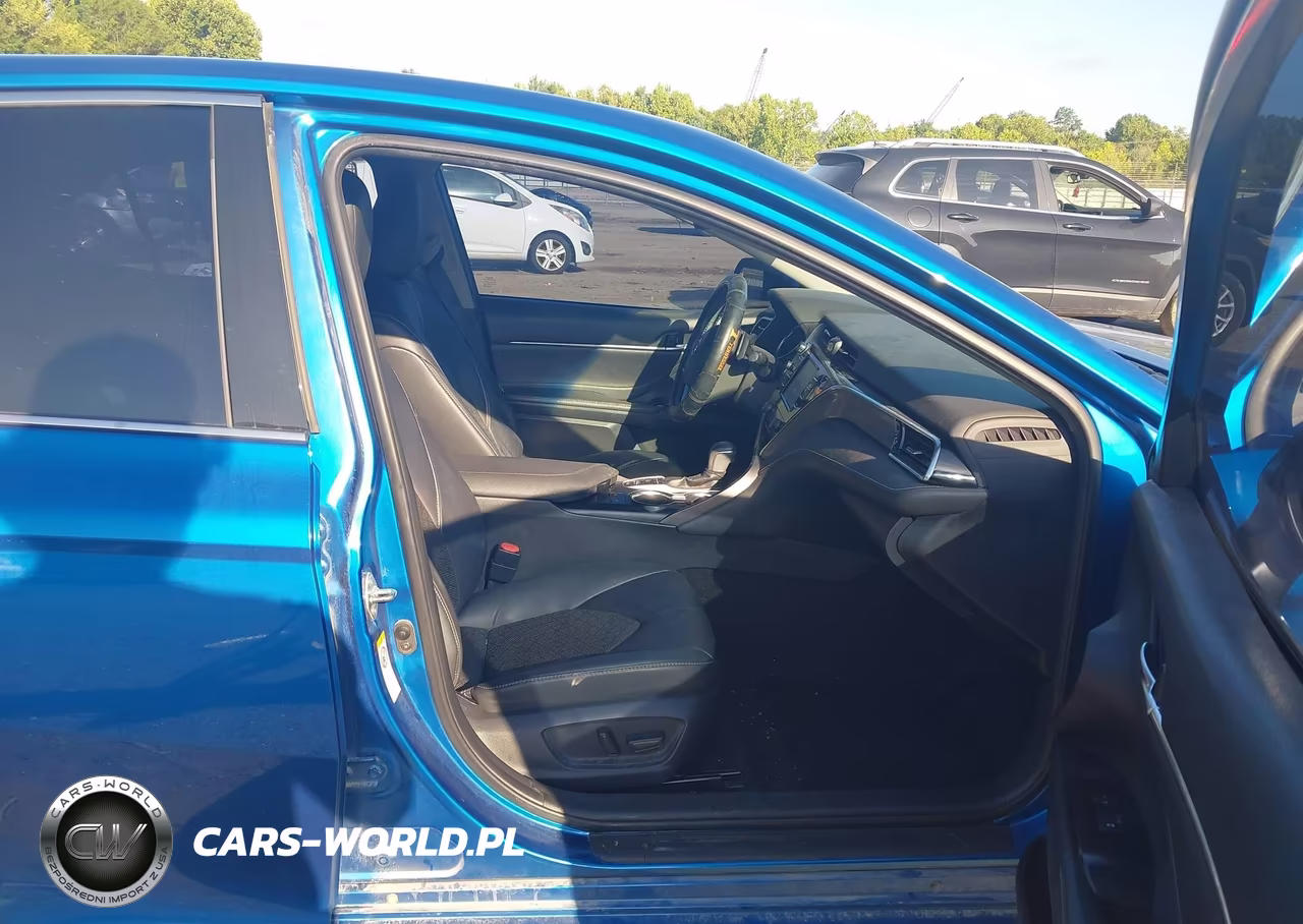 2018 Toyota Camry Xse VIN:4T1B61HK0JU113648 - 5