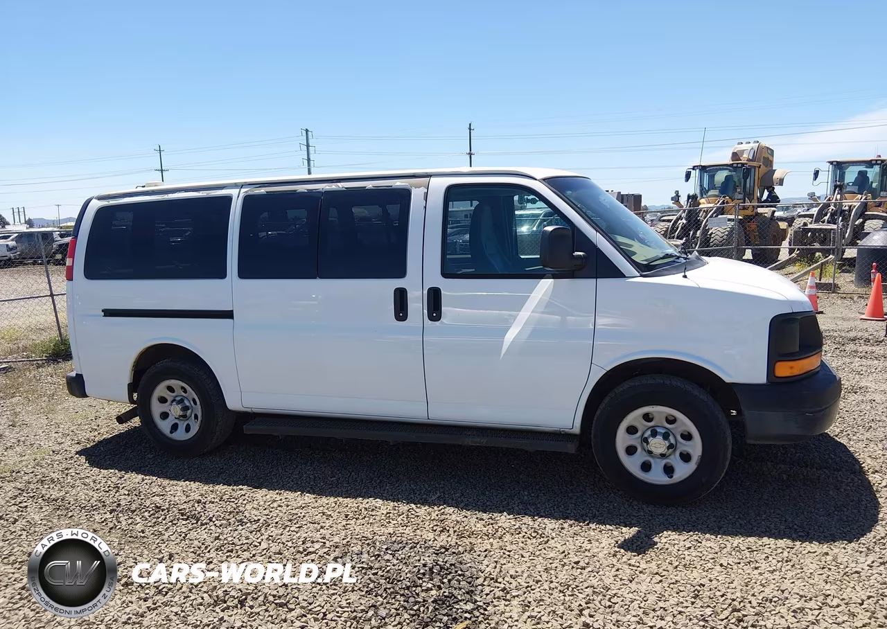 2011 Chevrolet Express 1500 Ls VIN:1GNSHBF41B1114102 - 18