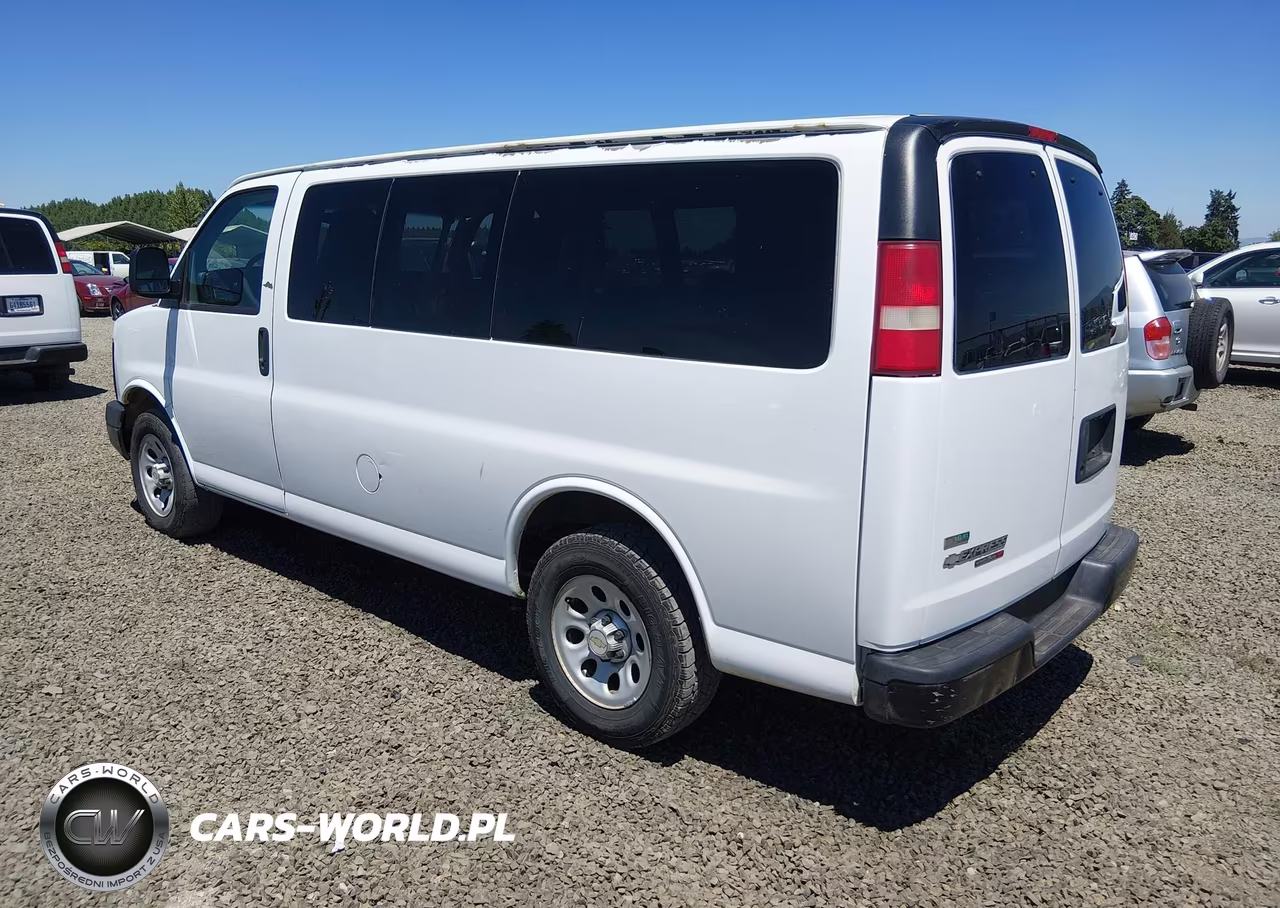 2011 Chevrolet Express 1500 Ls VIN:1GNSHBF41B1114102 - 3