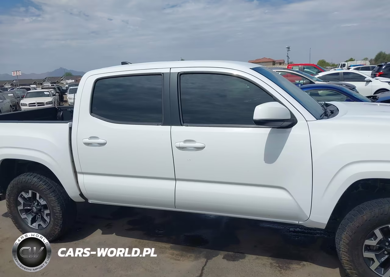 2018 Toyota Tacoma Sr V6 VIN:3TMCZ5AN9JM148897 - 13