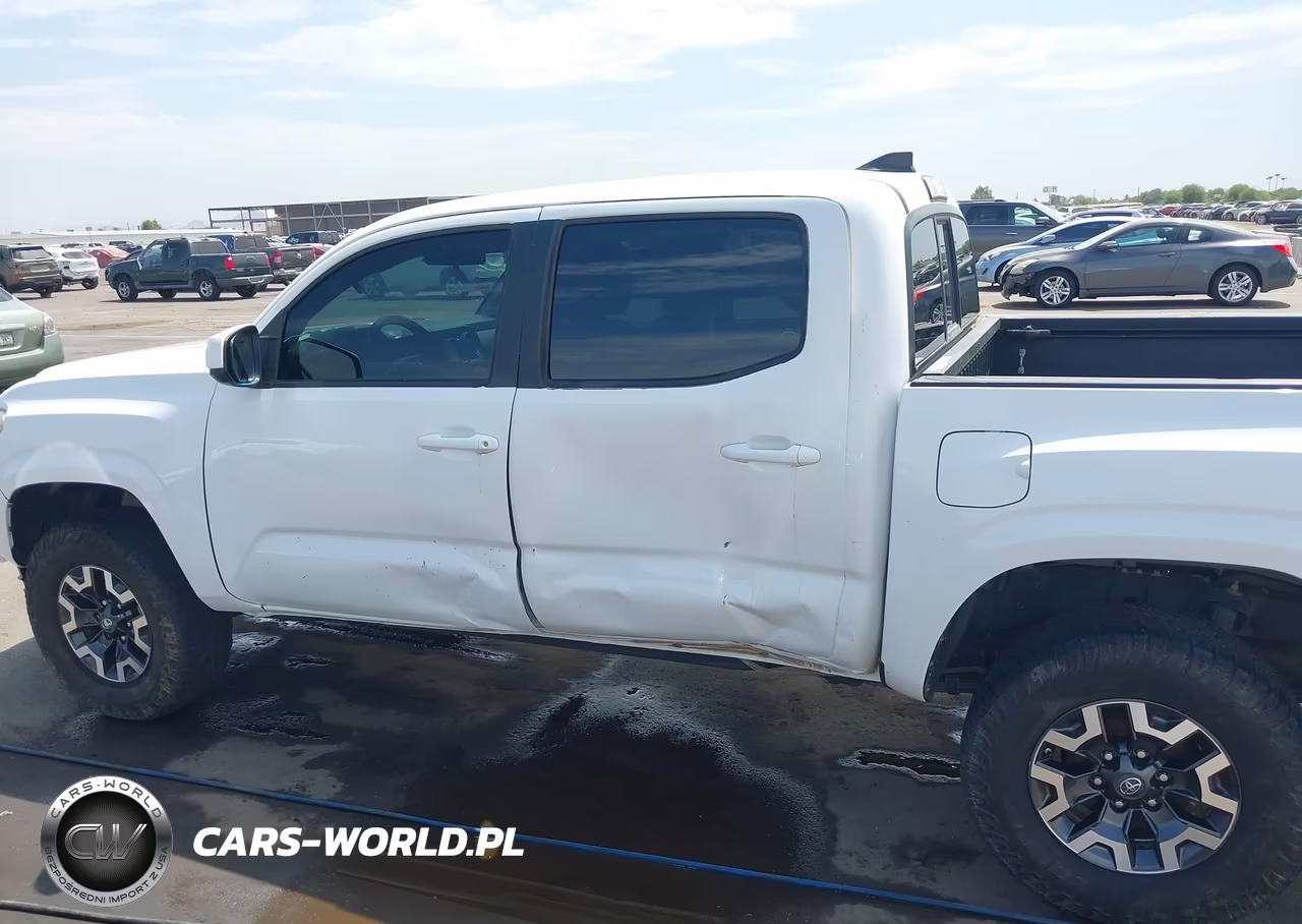 2018 Toyota Tacoma Sr V6 VIN:3TMCZ5AN9JM148897 - 14