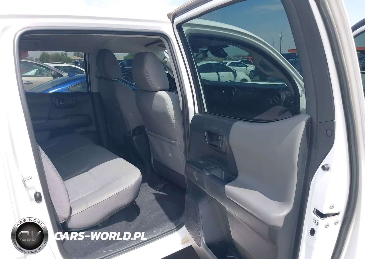 2018 Toyota Tacoma Sr V6 VIN:3TMCZ5AN9JM148897 - 8