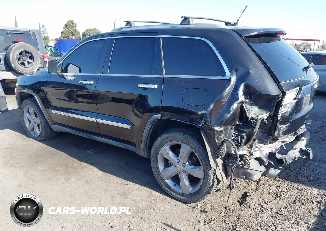 2011 Jeep Grand Cherokee Overland VIN:1J4RR6GT2BC635765 - 3