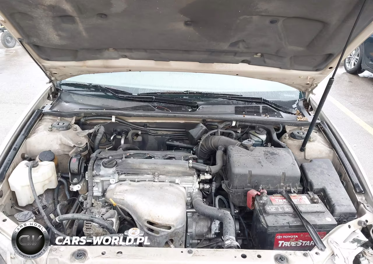 2003 Toyota Camry Le VIN:4T1BE32K43U130642 - 10