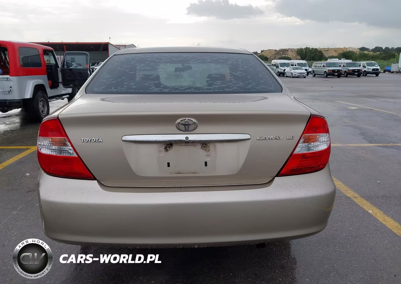 2003 Toyota Camry Le VIN:4T1BE32K43U130642 - 17