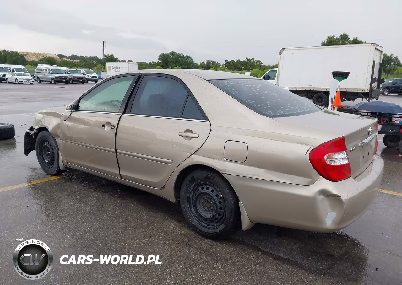 2003 Toyota Camry Le VIN:4T1BE32K43U130642 - 3
