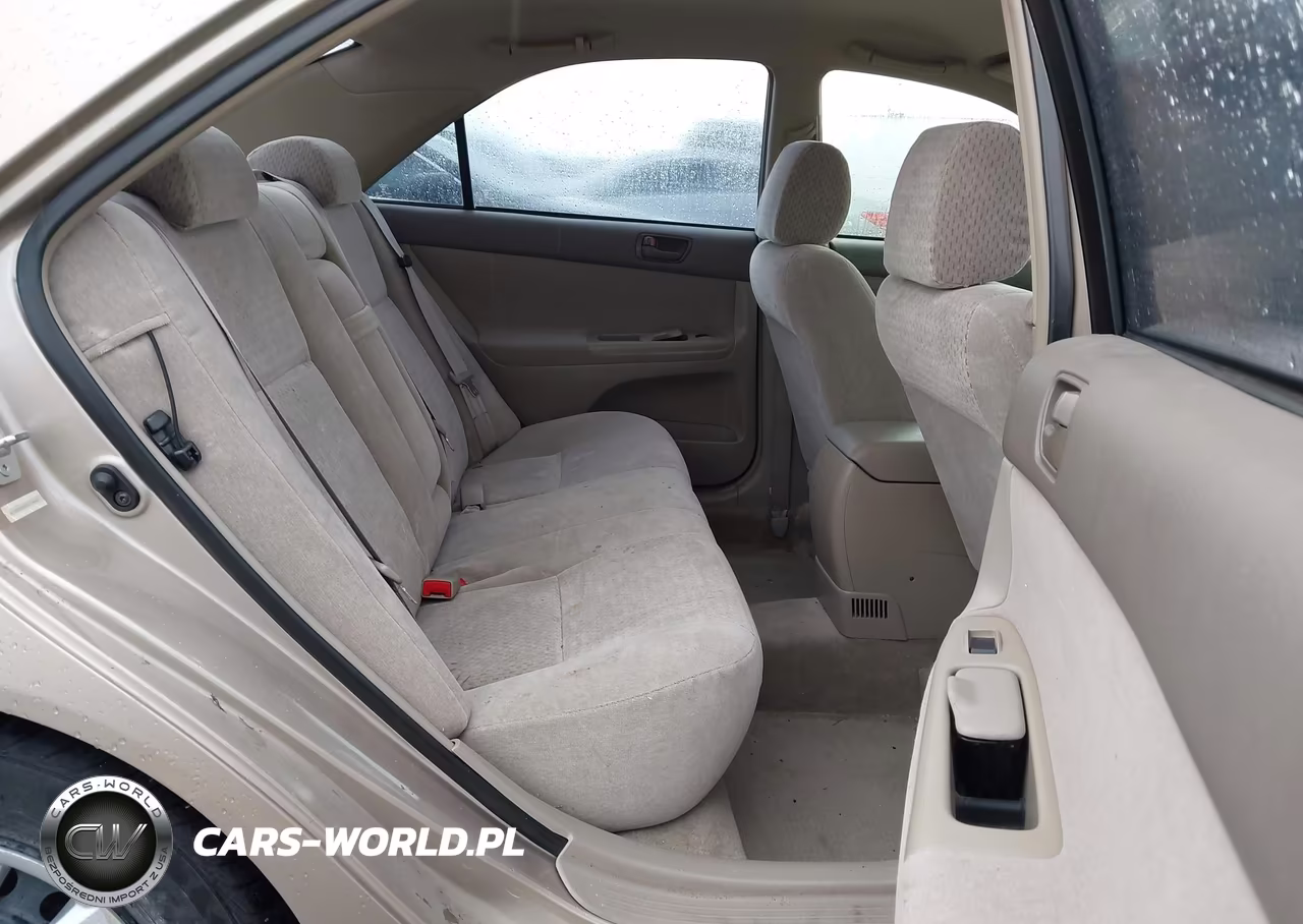 2003 Toyota Camry Le VIN:4T1BE32K43U130642 - 8